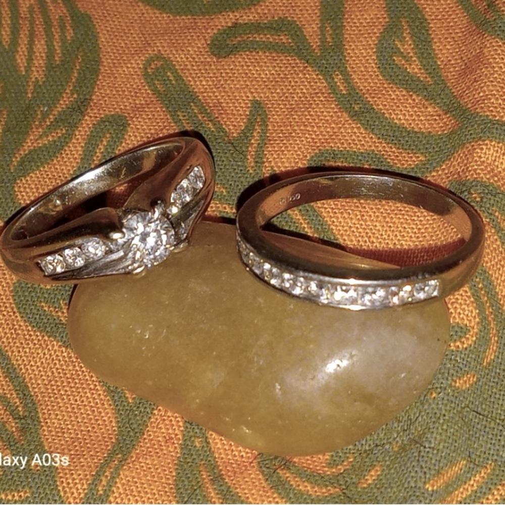 Whit gold diamond wedding ring set 14k size 5.5